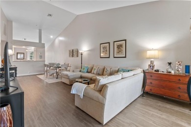 IMMACULATE TURNKEY CONDO WITH GOLF AND LAKE VIEWS:
This on Worthington Country Club in Florida - for sale on GolfHomes.com, golf home, golf lot