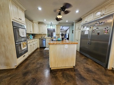 This stunning home truly has it all! Featuring 4 spacious on Foxwood Golf Club in Arkansas - for sale on GolfHomes.com, golf home, golf lot