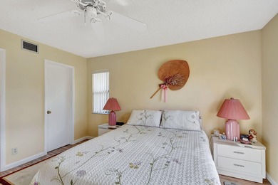 Welcome to this charming 2-bedroom, 2-bath condo located in the on Forest Oaks Golf Club in Florida - for sale on GolfHomes.com, golf home, golf lot