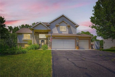 Amazing opportunity to own a gorgeous home on The Ponds Golf on The Ponds Golf Club in Minnesota - for sale on GolfHomes.com, golf home, golf lot