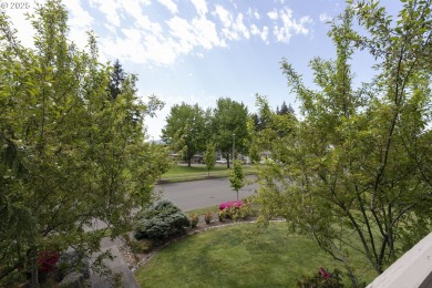 Hard to find a beautifully updated Oakmont with warm southern on Fairway Village Golf and Country Club in Washington - for sale on GolfHomes.com, golf home, golf lot