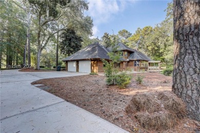 Outstanding opportunity in highly sought-after Spanish Wells on Spanish Wells Club in South Carolina - for sale on GolfHomes.com, golf home, golf lot