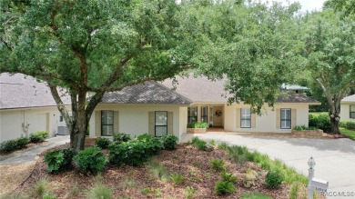 Beautifully renovated 3-bed, 2.5-bath home situated in Bent Tree on Black Diamond Ranch Golf Course in Florida - for sale on GolfHomes.com, golf home, golf lot