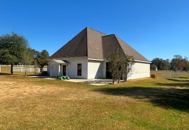 1BR 1BA home with an additional 2000 sqft of unfinished area on Fernwood Country Club in Mississippi - for sale on GolfHomes.com, golf home, golf lot