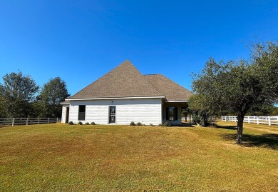 1BR 1BA home with an additional 2000 sqft of unfinished area on Fernwood Country Club in Mississippi - for sale on GolfHomes.com, golf home, golf lot