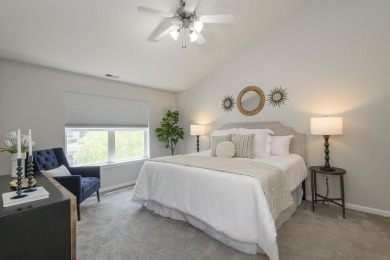 Turn-key 1BR/1BA + den end-unit condo in Pewaukee's popular on Willow Run Golf Club in Wisconsin - for sale on GolfHomes.com, golf home, golf lot