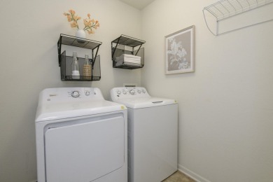 Turn-key 1BR/1BA + den end-unit condo in Pewaukee's popular on Willow Run Golf Club in Wisconsin - for sale on GolfHomes.com, golf home, golf lot