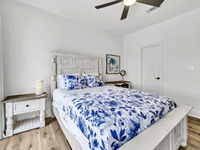 HIGHLY SOUGHT AFTER REGATTA BAY!!  Enjoy the gated community of on Regatta Bay Golf and Country Club in Florida - for sale on GolfHomes.com, golf home, golf lot