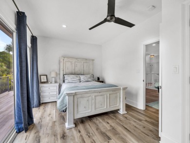 HIGHLY SOUGHT AFTER REGATTA BAY!!  Enjoy the gated community of on Regatta Bay Golf and Country Club in Florida - for sale on GolfHomes.com, golf home, golf lot