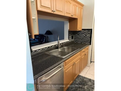 *OWNER  MOTIVATED *Spacious 2/2  condo in  a  +55  gated on Flamingo Lakes Country Club in Florida - for sale on GolfHomes.com, golf home, golf lot