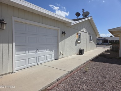 Need Room for a Golf Cart/ Motorcycle/ Bike or a Workshop? Drive on Sun City Country Club in Arizona - for sale on GolfHomes.com, golf home, golf lot