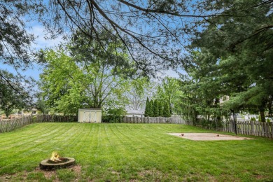 Stunning 2-story home features vaulted ceilings and a spacious on Hankerd Hills Golf Course in Michigan - for sale on GolfHomes.com, golf home, golf lot