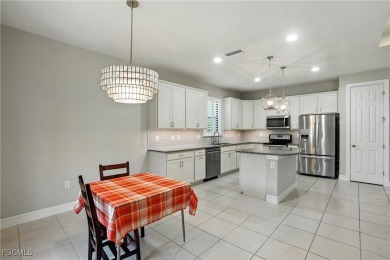 NEW PHOTOS TO GO WITH THE NEW REDUCED PRICE!!! SELLER IS HIGHLY on River Hall Country Club in Florida - for sale on GolfHomes.com, golf home, golf lot