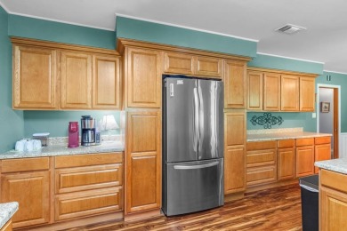 Welcome to your retreat at 437 Rayburn Blvd! This lovingly on Rayburn Country Club in Texas - for sale on GolfHomes.com, golf home, golf lot