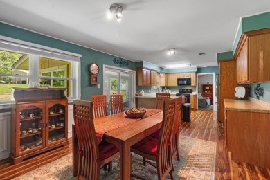 Welcome to your retreat at 437 Rayburn Blvd! This lovingly on Rayburn Country Club in Texas - for sale on GolfHomes.com, golf home, golf lot