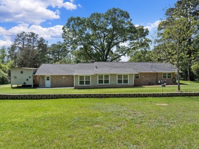 Welcome to your retreat at 437 Rayburn Blvd! This lovingly on Rayburn Country Club in Texas - for sale on GolfHomes.com, golf home, golf lot