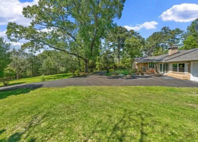 Welcome to your retreat at 437 Rayburn Blvd! This lovingly on Rayburn Country Club in Texas - for sale on GolfHomes.com, golf home, golf lot