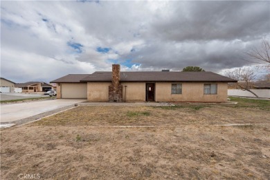 Great home located in the city of Helendale. This home offers 3 on Silver Lakes Golf Course in California - for sale on GolfHomes.com, golf home, golf lot