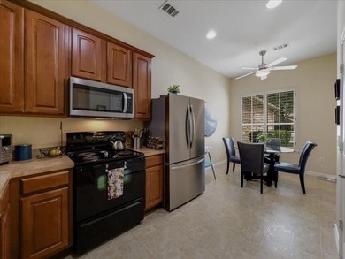 This townhome is perfect for the first time or sizing down on Ridgeview Ranch Golf Club in Texas - for sale on GolfHomes.com, golf home, golf lot