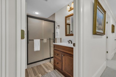 BEAUTIFUL 4BR/3.5BA TOWNHOME with high ceilings to enhance the on Chatuge Shores Golf Course in North Carolina - for sale on GolfHomes.com, golf home, golf lot