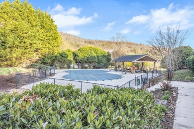 BEAUTIFUL 4BR/3.5BA TOWNHOME with high ceilings to enhance the on Chatuge Shores Golf Course in North Carolina - for sale on GolfHomes.com, golf home, golf lot