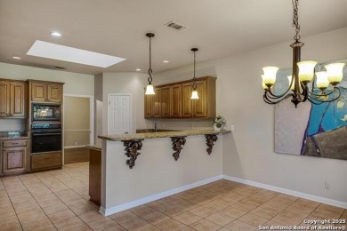 **OPEN HOUSE: Sun 7/20 2-4pm ** Welcome to this beautiful home on Fair Oaks Ranch Golf and Country Club in Texas - for sale on GolfHomes.com, golf home, golf lot
