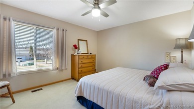 Beautiful 2-story home with a walk-out basement located on the on Indian Rock Golf Club in Missouri - for sale on GolfHomes.com, golf home, golf lot