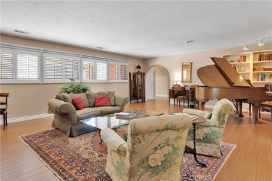 ***Gorgeous Ranch-Style Pool Home on the Apple Valley Golf on Apple Valley Country Club in California - for sale on GolfHomes.com, golf home, golf lot