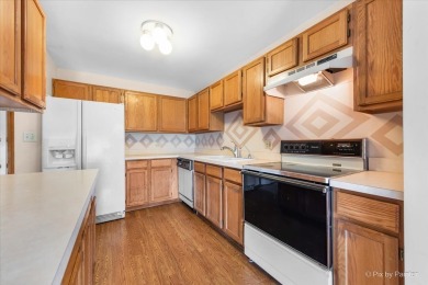 Discover relaxed sophistication in this 55+ Carillon community on The Links at Carillon in Illinois - for sale on GolfHomes.com, golf home, golf lot