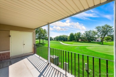 Discover relaxed sophistication in this 55+ Carillon community on The Links at Carillon in Illinois - for sale on GolfHomes.com, golf home, golf lot