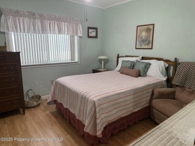 Welcome to this beautifully furnished 2-bedroom, 2-bathroom home on High Point Golf Club, Inc. in Florida - for sale on GolfHomes.com, golf home, golf lot