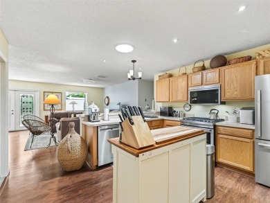 Located in The Village of Ashland! TURNKEY Exceptional 2/2 on The Links of Spruce Creek in Florida - for sale on GolfHomes.com, golf home, golf lot