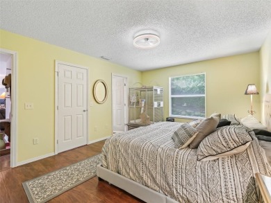 Located in The Village of Ashland! TURNKEY Exceptional 2/2 on The Links of Spruce Creek in Florida - for sale on GolfHomes.com, golf home, golf lot