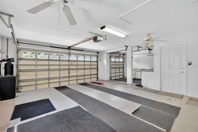 Reduced almost 40k, Motivated Seller. This freshly painted on Ocala Palms Golf and Country Club in Florida - for sale on GolfHomes.com, golf home, golf lot