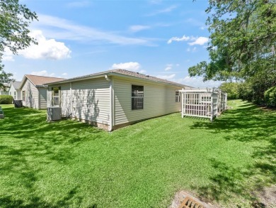 Located in The Village of Ashland! TURNKEY Exceptional 2/2 on The Links of Spruce Creek in Florida - for sale on GolfHomes.com, golf home, golf lot