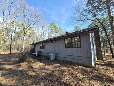 This beautifully updated 2-bedroom, 1.5-bathroom home boasts a on Mountain Ranch Golf Club in Arkansas - for sale on GolfHomes.com, golf home, golf lot