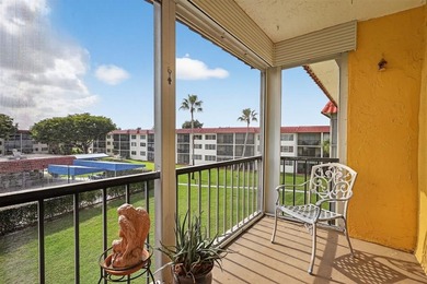 Full Two Bedroom In Popular Phase One-Walk To All on Hollybrook Golf and Tennis Club  in Florida - for sale on GolfHomes.com, golf home, golf lot