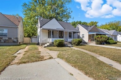 **WOW 800+ SQ FT 3 BEDROOM, 1 BATH BUNGALOW IN DETROIT**NICE on Detroit Golf Club  in Michigan - for sale on GolfHomes.com, golf home, golf lot