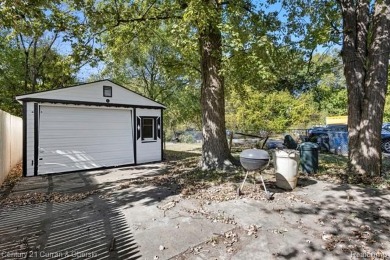 **WOW 800+ SQ FT 3 BEDROOM, 1 BATH BUNGALOW IN DETROIT**NICE on Detroit Golf Club  in Michigan - for sale on GolfHomes.com, golf home, golf lot