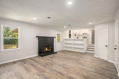 Amazing opportunity - *Move-In Ready* completely renovated 3 on Honey Creek Country Club in Georgia - for sale on GolfHomes.com, golf home, golf lot