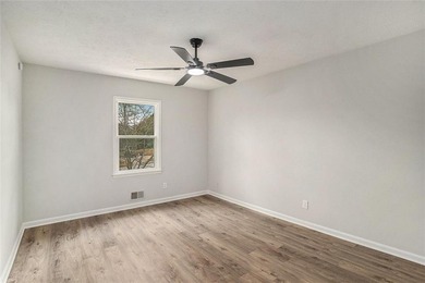 Amazing opportunity - *Move-In Ready* completely renovated 3 on Honey Creek Country Club in Georgia - for sale on GolfHomes.com, golf home, golf lot