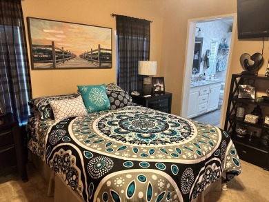 UPDATED HOME AT FOUR LAKES - 3BED - 2 BATH ON GOLF COURSE - $139 on Four Lakes Golf Club in Florida - for sale on GolfHomes.com, golf home, golf lot