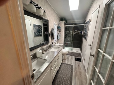 UPDATED HOME AT FOUR LAKES - 3BED - 2 BATH ON GOLF COURSE - $139 on Four Lakes Golf Club in Florida - for sale on GolfHomes.com, golf home, golf lot
