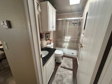 UPDATED HOME AT FOUR LAKES - 3BED - 2 BATH ON GOLF COURSE - $139 on Four Lakes Golf Club in Florida - for sale on GolfHomes.com, golf home, golf lot