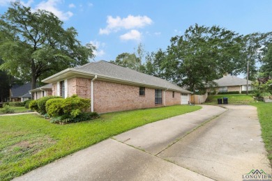 Welcome to your dream home! This beautifully maintained property on The Challenge at Oak Forest in Texas - for sale on GolfHomes.com, golf home, golf lot