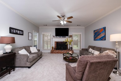 Wonderful one level located in the Country Club of Arkansas on The Country Club of Arkansas in Arkansas - for sale on GolfHomes.com, golf home, golf lot