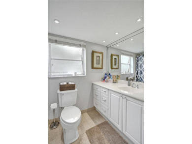 Welcome to your dream condo in the heart of Pompano Beach! This on Palm-Aire Country Club and Resort - Palms in Florida - for sale on GolfHomes.com, golf home, golf lot
