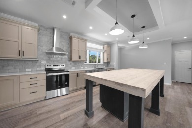 Limited time - 4.99% Interest Rate with the use of preferred on Bobcat Trail Golf Club in Florida - for sale on GolfHomes.com, golf home, golf lot