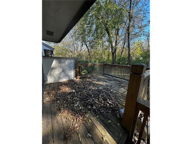 Beautifully Updated Mission Lake Townhome Backing to Scenic on Minor Park Golf Course in Missouri - for sale on GolfHomes.com, golf home, golf lot