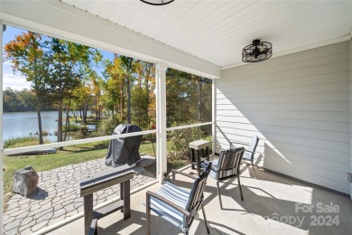 Waterfront! Dock in place! Freshly painted throughout, new light on Edgewater Golf Club in South Carolina - for sale on GolfHomes.com, golf home, golf lot